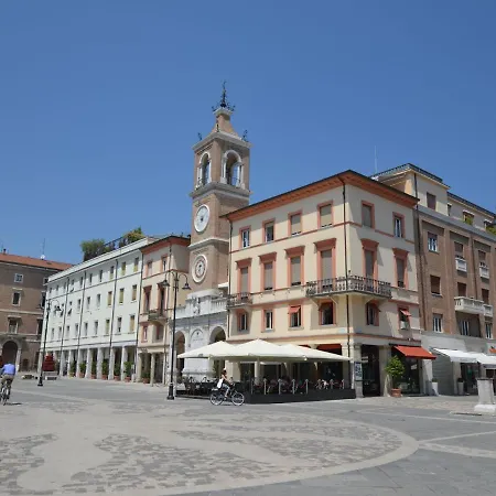 Renovated In Northern Zone Of Riccione, 100 Meters From The Sea Διαμέρισμα Ριτσιόνε