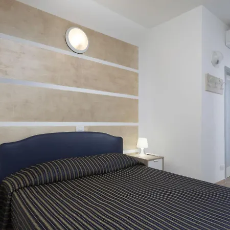 Renovated In Northern Zone Of Riccione, 100 Meters From The Sea Διαμέρισμα *