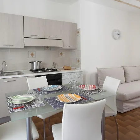 Renovated In Northern Zone Of Riccione, 100 Meters From The Sea * Riccione